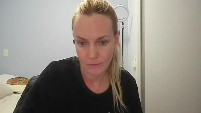 Snapshot of Annylove1 chatting on 3, 6, 2026 Annylove1 online show from 3, 6, 2026