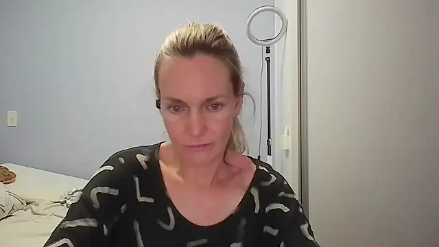 Annylove1 online show from 9, 2, 2026