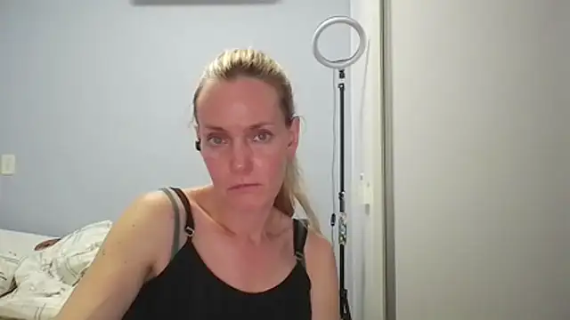 Annylove1 online show from 15, 2, 2026