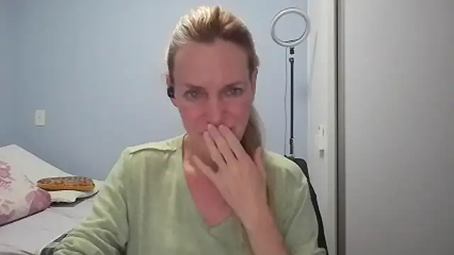 Annylove1 online show from 22, 4, 2026