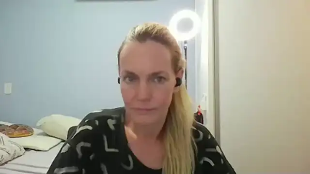 Annylove1 online show from 18, 3, 2026