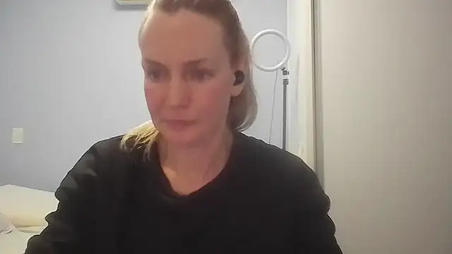 Annylove1 online show from 13, 7, 2026