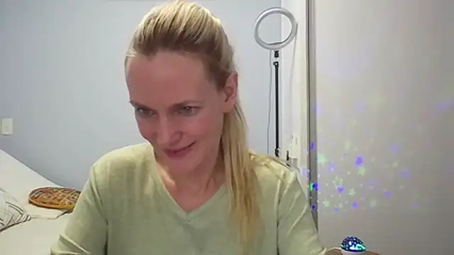 Annylove1 online show from 22, 2, 2026