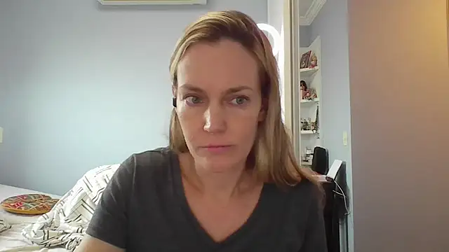 Annylove1 online show from 10, 2, 2026