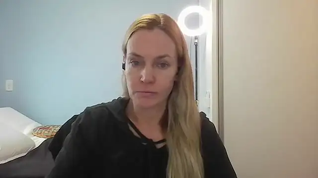 Snapshot of Annylove1 chatting on 18, 5, 2026 Annylove1 online show from 18, 5, 2026