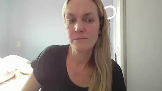 Annylove1 online show from 17, 4, 2026