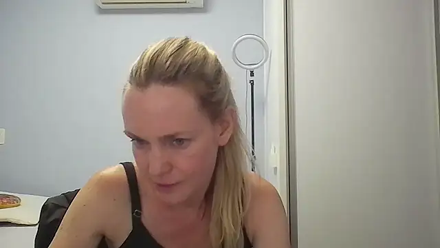 Annylove1 online show from 8, 1, 2026