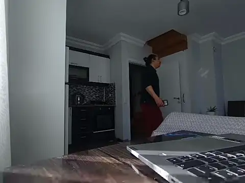 ALPHANDRE online show from 13, 4, 2026