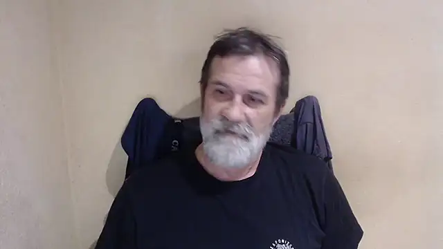 Snapshot of AlexNudo chatting on 18, 10, 2025 AlexNudo online show from 18, 10, 2025