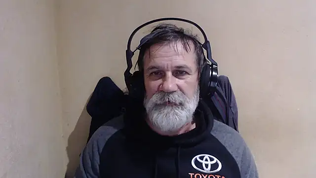 Snapshot of AlexNudo chatting on 7, 11, 2025 AlexNudo online show from 7, 11, 2025