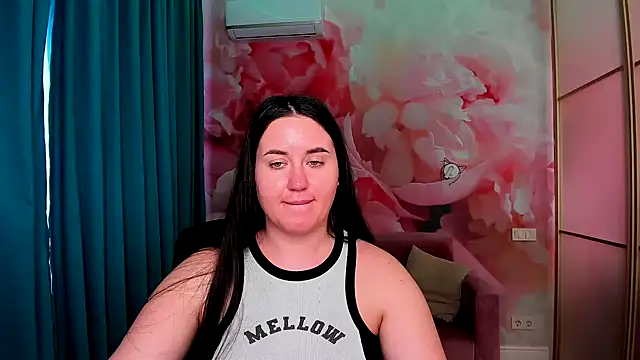 Roxie Bradley online show from 10, 3, 2025