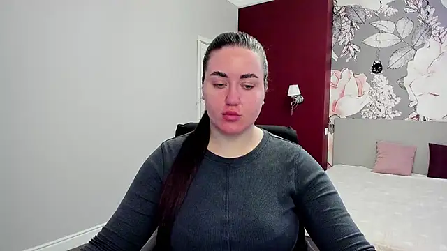 Roxie Bradley online show from 12, 3, 2026