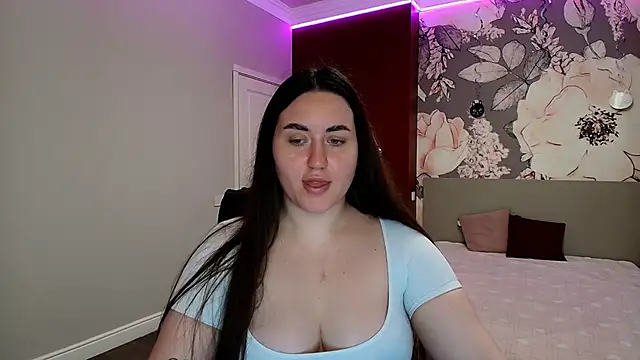 Roxie Bradley online show from 2, 4, 2026