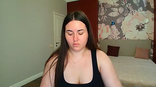 Snapshot of Roxie_Bradley chatting on 5, 6, 2026 Roxie Bradley online show from 5, 6, 2026