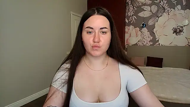 Snapshot of Roxie_Bradley chatting on 4, 6, 2026 Roxie Bradley online show from 4, 6, 2026