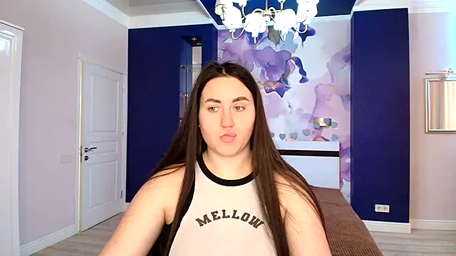 Roxie Bradley online show from 18, 2, 2025