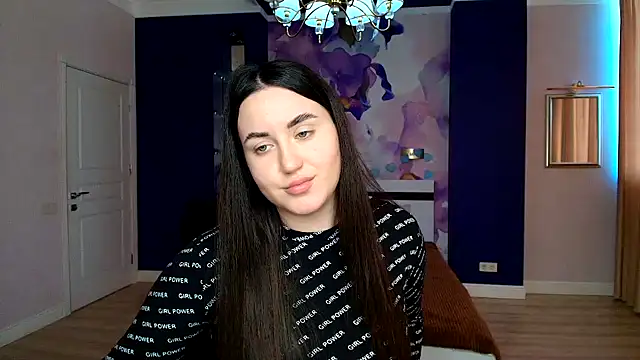 Roxie Bradley online show from 11, 2, 2025