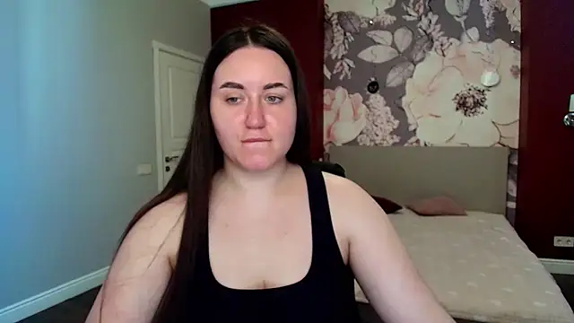 Roxie Bradley online show from 22, 4, 2026