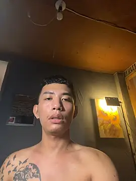 xlovercum online show from 8, 1, 2026