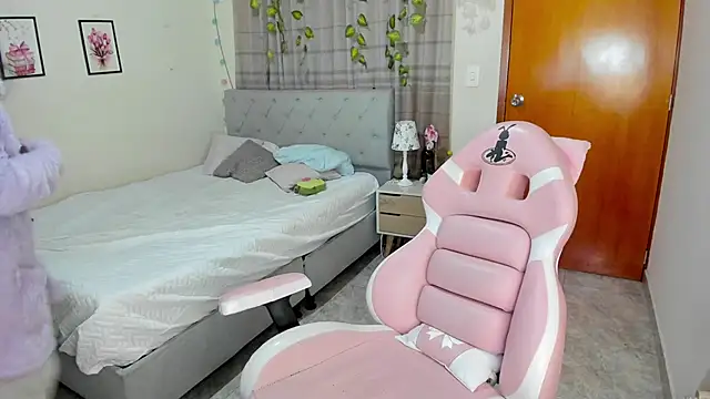 charlott7 online show from 21, 12, 2025