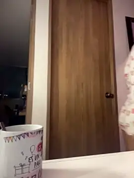 Im sophiie online show from 14, 4, 2026