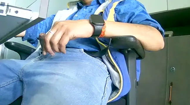 Snapshot of kavipanty chatting on 18, 3, 2025 kavipanty online show from 18, 3, 2025