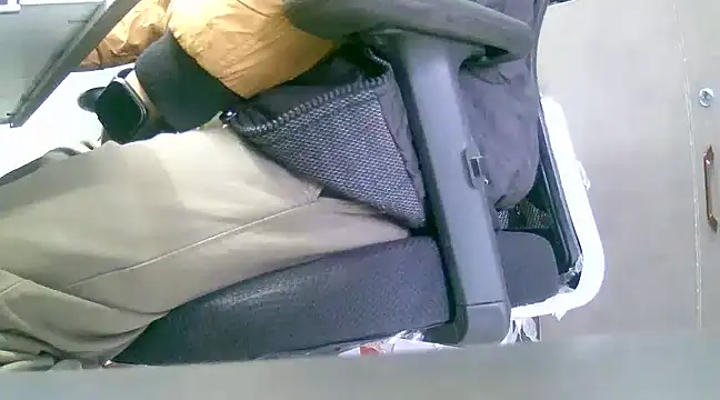 Snapshot of kavipanty chatting on 13, 2, 2025 kavipanty online show from 13, 2, 2025