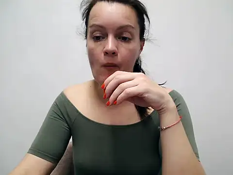 LoveNBloom online show from 1, 12, 2024