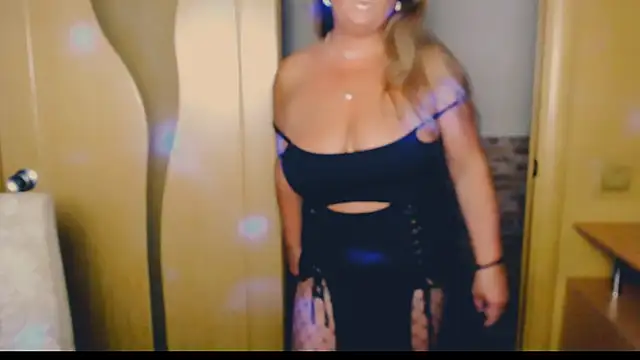 Snapshot of Malena_Mi chatting on 21, 6, 2026 Malena Mi online show from 21, 6, 2026