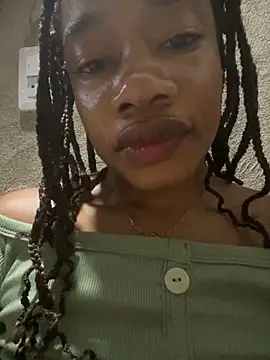 Snapshot of _yisela_ chatting on 1, 10, 2025 yisela online show from 1, 10, 2025