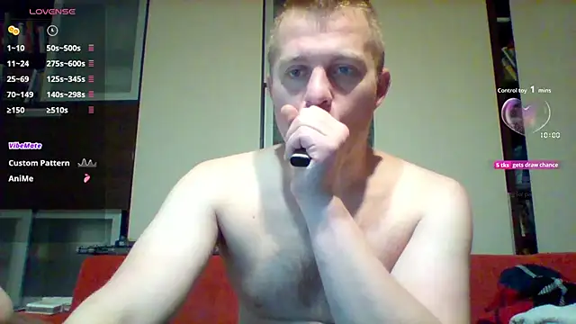 Snapshot of Matttthees chatting on 19, 10, 2025 Matttthees online show from 19, 10, 2025