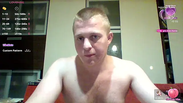 Snapshot of Matttthees chatting on 11, 10, 2025 Matttthees online show from 11, 10, 2025