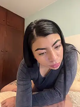 Snapshot of Miaparkerss_ chatting on 8, 5, 2026 Miaparkerss online show from 8, 5, 2026