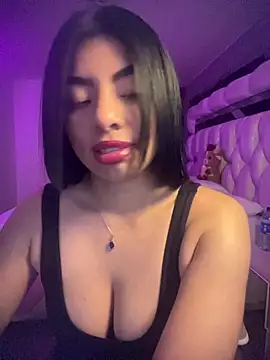 Miaparkerss  online show from 13, 1, 2026