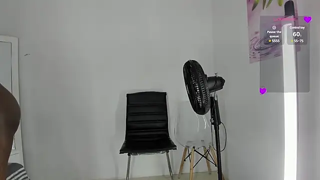 Snapshot of AlmaSean chatting on 16, 1, 2025 AlmaSean online show from 16, 1, 2025