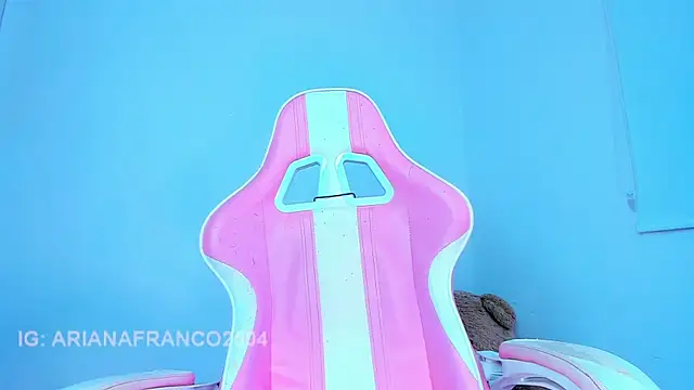 Ariana f online show from 4, 6, 2026