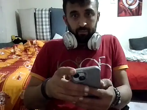 Snapshot of Ca414 chatting on 8, 11, 2025 Ca414 online show from 8, 11, 2025