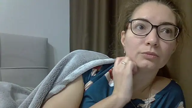 Ashleyspice online show from 5, 12, 2025