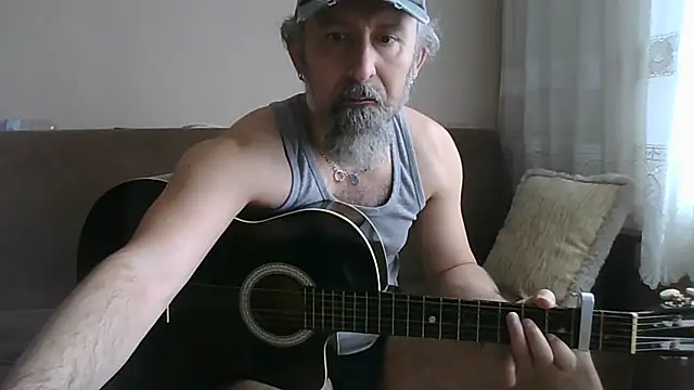 Snapshot of BuckWessle chatting on 26, 5, 2026 BuckWessle online show from 26, 5, 2026