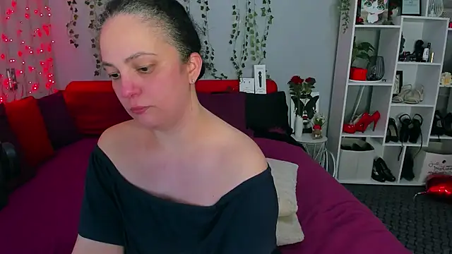 DarlingMilf online show from 6, 3, 2026