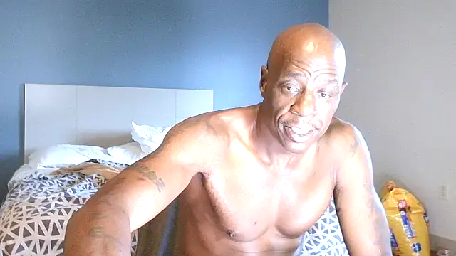 Snapshot of bobbiebone1@xh chatting on 18, 5, 2026 bobbiebone1xh online show from 18, 5, 2026