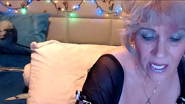 HappyWomanOn online show from 28, 2, 2026