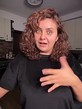 Snapshot of AnneKane chatting on 3, 12, 2025 AnneKane online show from 3, 12, 2025