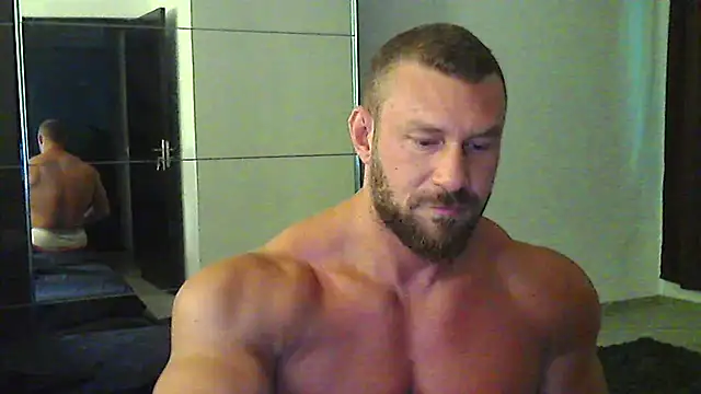 Snapshot of muscularkevin chatting on 11, 7, 2026 muscularkevin online show from 11, 7, 2026