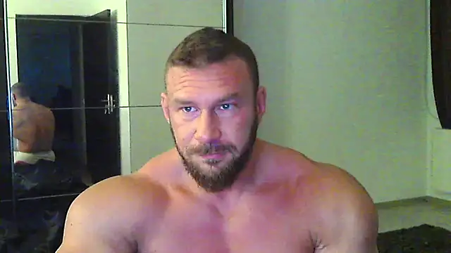 Snapshot of muscularkevin chatting on 27, 5, 2026 muscularkevin online show from 27, 5, 2026