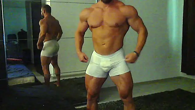 Snapshot of muscularkevin chatting on 16, 7, 2026 muscularkevin online show from 16, 7, 2026