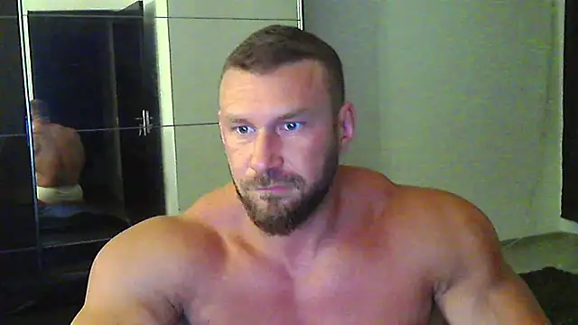 Snapshot of muscularkevin chatting on 4, 7, 2026 muscularkevin online show from 4, 7, 2026