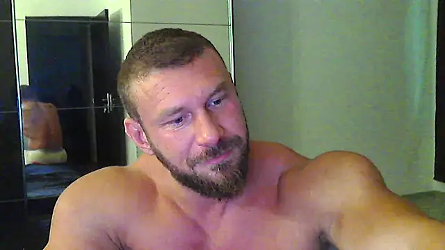 Snapshot of muscularkevin chatting on 12, 7, 2026 muscularkevin online show from 12, 7, 2026