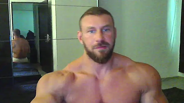 Snapshot of muscularkevin chatting on 9, 7, 2026 muscularkevin online show from 9, 7, 2026