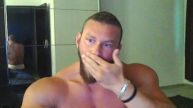 Snapshot of muscularkevin chatting on 25, 6, 2026 muscularkevin online show from 25, 6, 2026